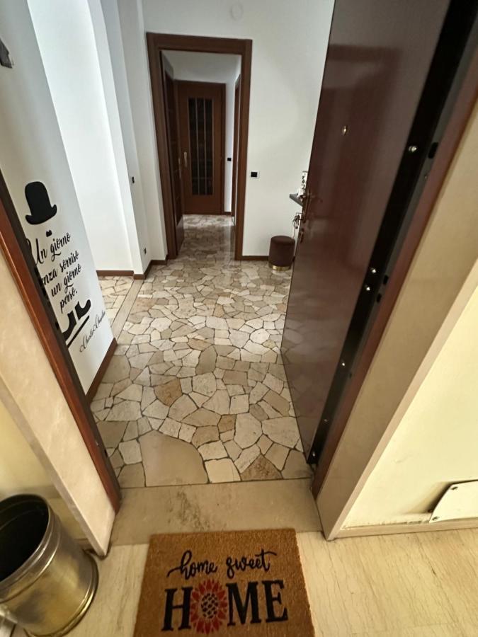 Orchidea Apartment Лекко Экстерьер фото